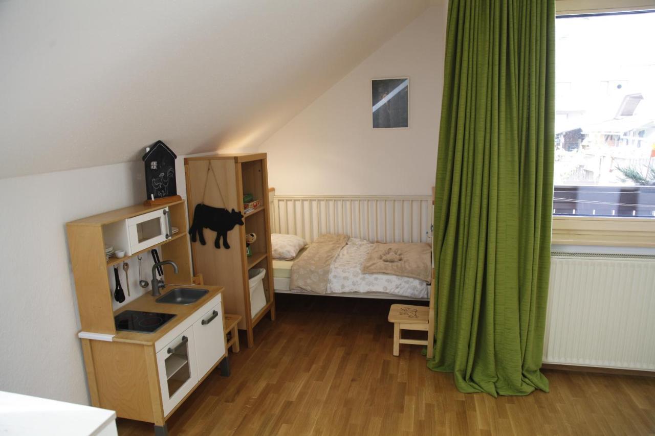 Family Apartment On Repecnik Farm In Gorje, Bled ゴレンスカ地方 エクステリア 写真