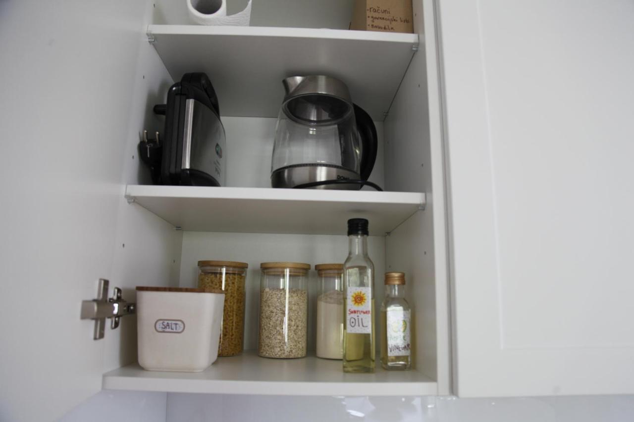 Family Apartment On Repecnik Farm In Gorje, Bled ゴレンスカ地方 エクステリア 写真